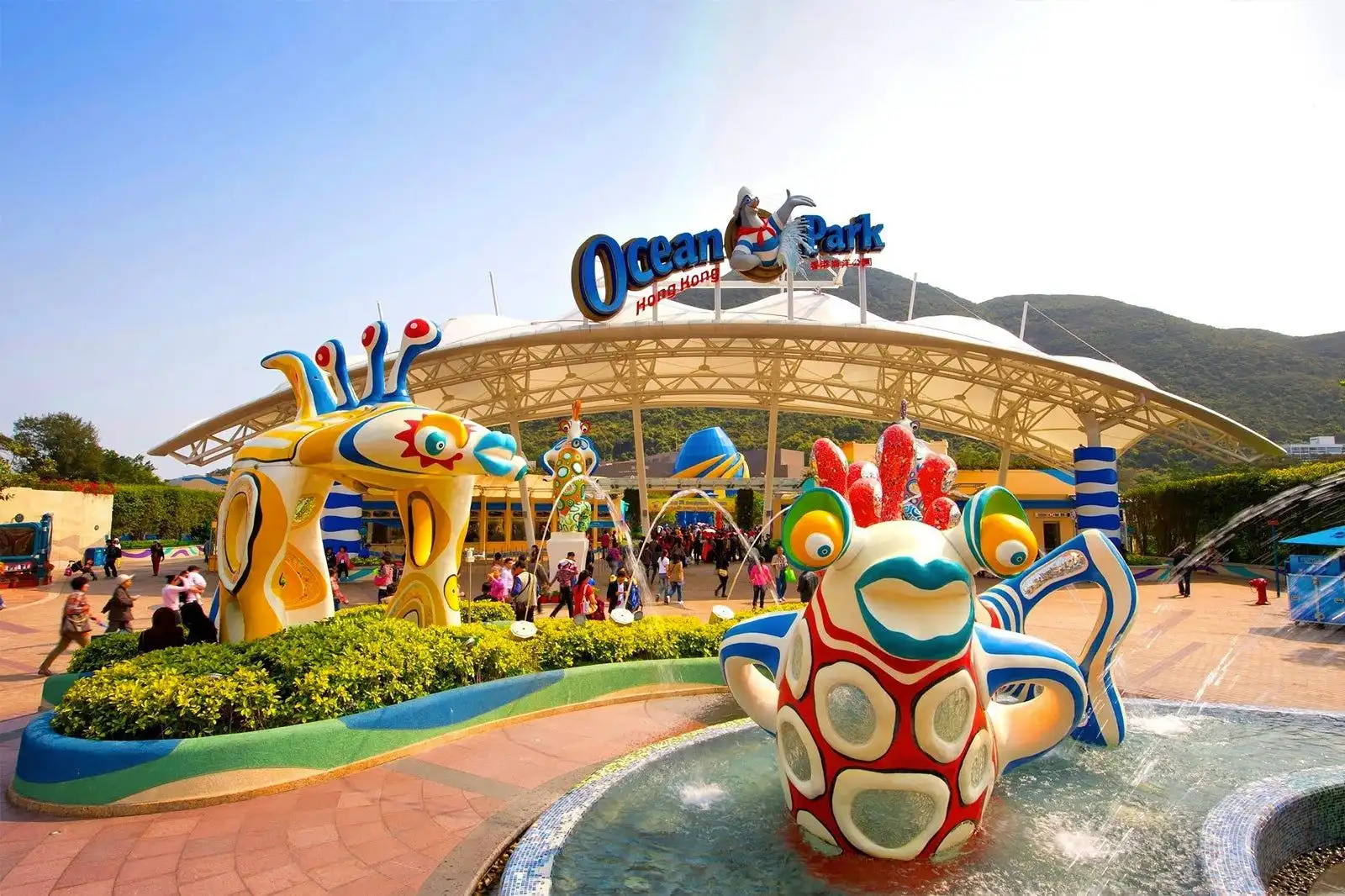 Ocean Park Hong Kong: Wildlife, Rides and a Seaside Park Visit